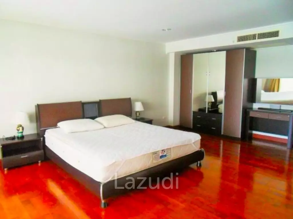 Luxury 3 Bed condo Cha-Am Beach