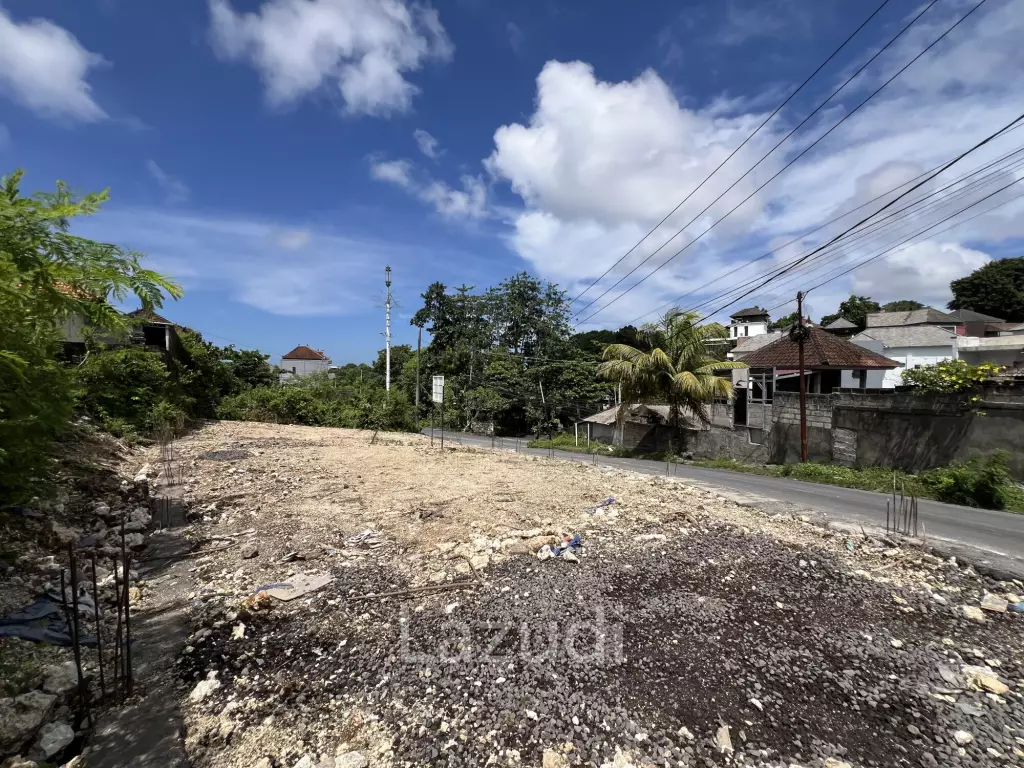 ELEVATED RESIDENTIAL LAND IN UNGASAN WITH EASY ACCESS