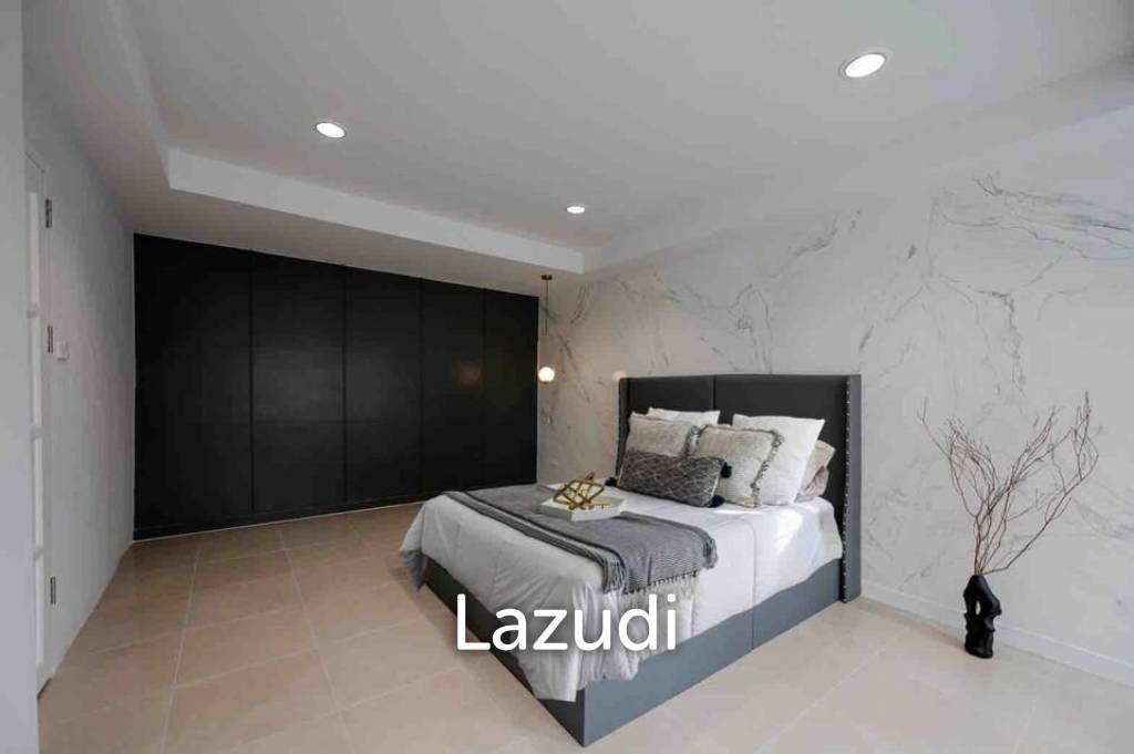 5 Bedroom 6 Bathroom 400 SQ.M Busarakum place