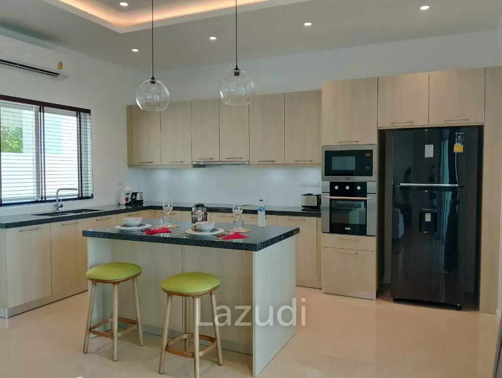 Aria:  Brand New Villa 3 Bed 3 Bath Near Town