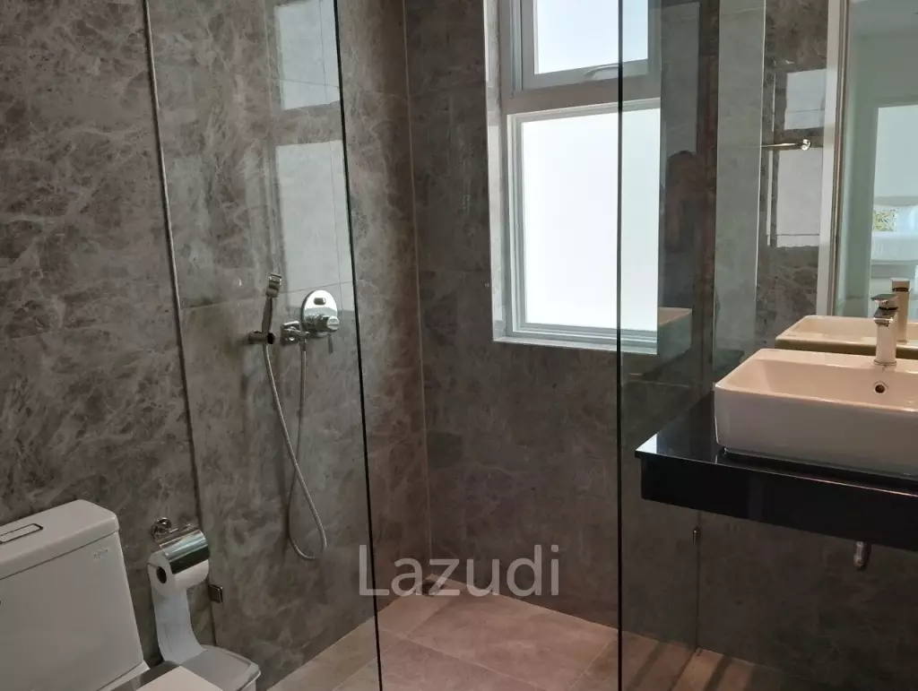 Aria:  Brand New Villa 3 Bed 3 Bath Near Town