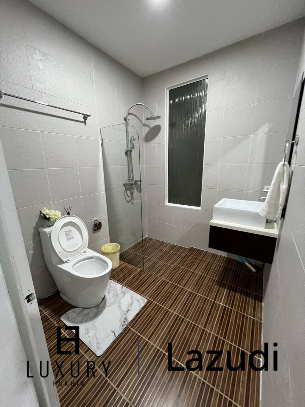 300 metro cuadrado 2 ` 2 Baño Villa de Alquiler