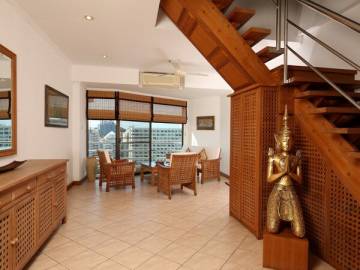 Condo for Sale and Rent in Jomtien for 15,900,000/55,000 at View Talay Condominium 2