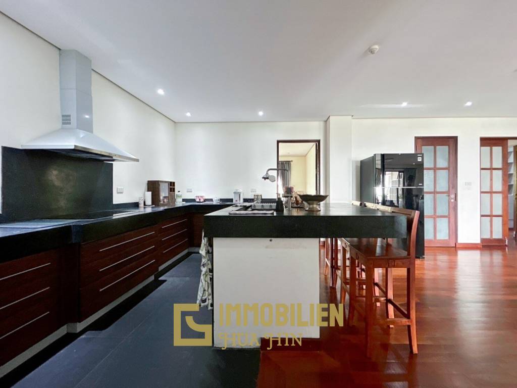 Hunsa Residence : 3 Bed 3 Bath Condo For Rent