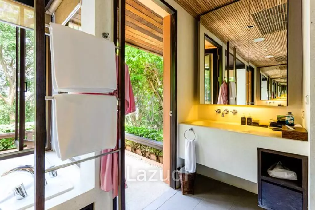 Seaview Stunning Pool Villa 4 Bedrooms in Cape Panwa