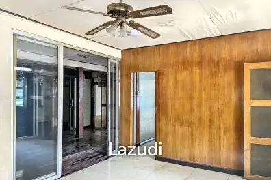 480 SQM Commercial House Thong Lo 25 - Diverse Space with Parking