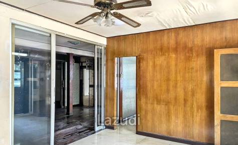 480 SQM Commercial House Thong Lo 25 - Diverse Space with Parking