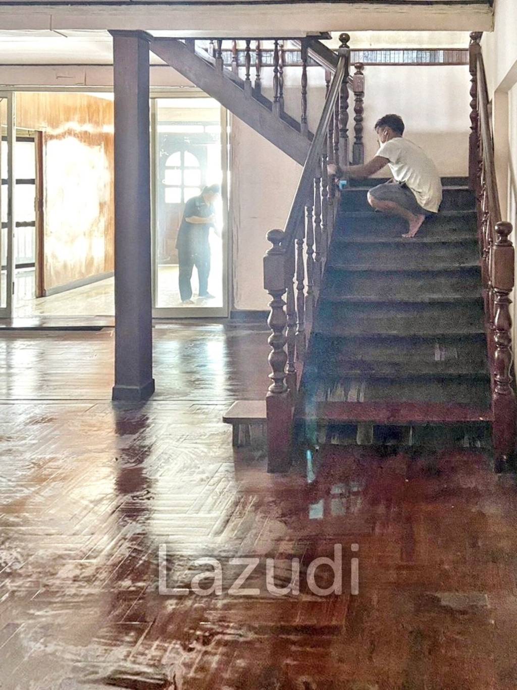 480 SQM Commercial House Thong Lo 25 - Diverse Space with Parking