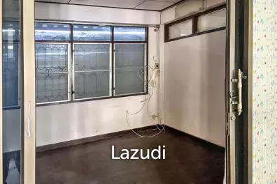 480 SQM Commercial House Thong Lo 25 - Diverse Space with Parking