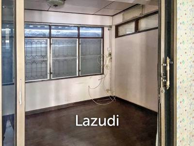 480 SQM Commercial House Thong Lo 25 - Diverse Space with Parking