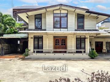 480 SQM Commercial House Thong Lo 25 - Diverse Space with Parking