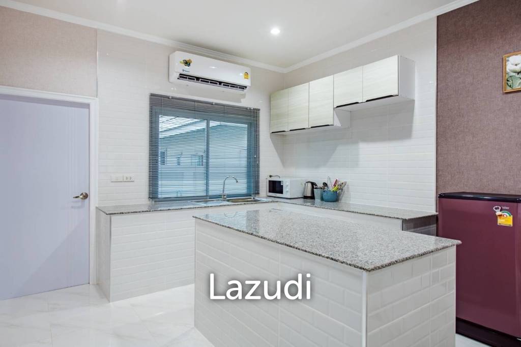 300 ตร.ม 3 เตียง 3 อาบน้ำ วิลล่า For ขาย