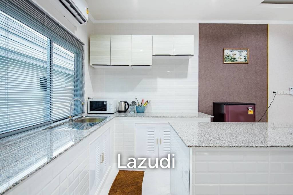 300 ตร.ม 3 เตียง 3 อาบน้ำ วิลล่า For ขาย