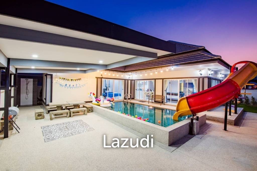 300 ตร.ม 3 เตียง 3 อาบน้ำ วิลล่า For ขาย