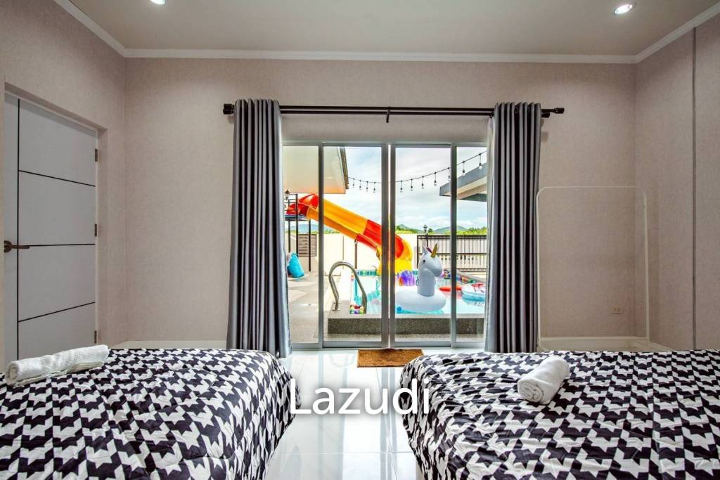 300 ตร.ม 3 เตียง 3 อาบน้ำ วิลล่า For ขาย