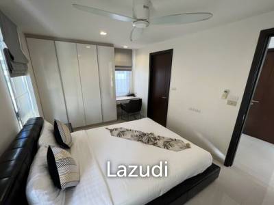 Contemporary Laguna Park Pool Villa - 5 beds/5 baths