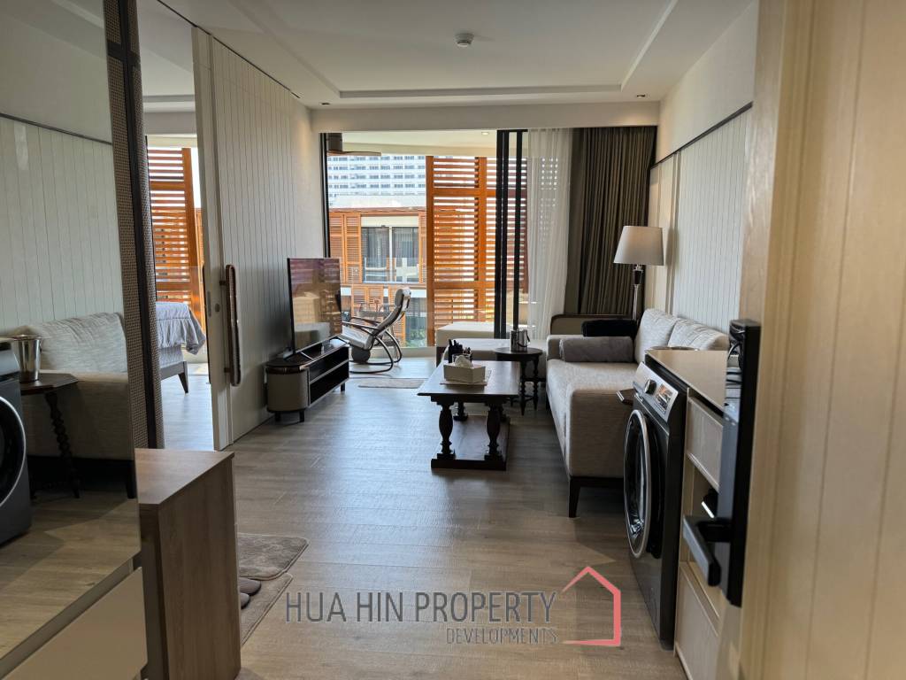 Exclusive and Luxurious 1 Bed Condo at The Intercontinental Residence