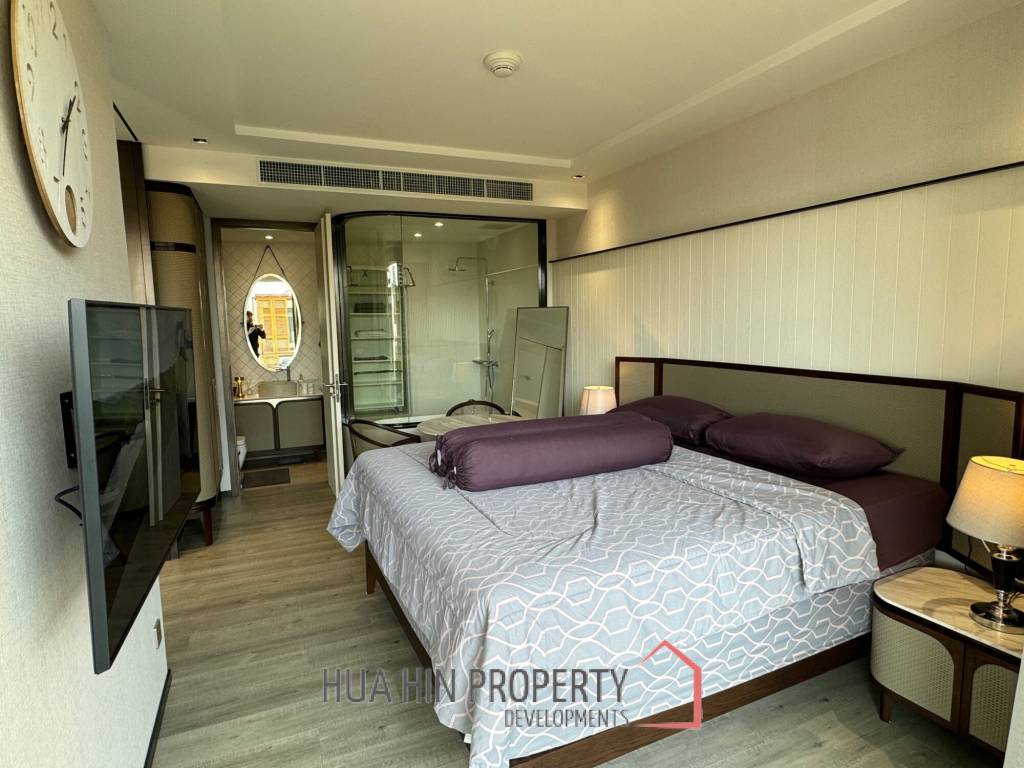 Exclusive and Luxurious 1 Bed Condo at The Intercontinental Residence