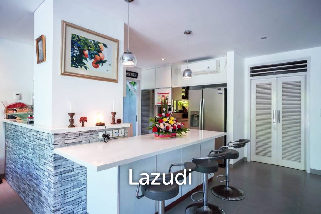 MODERN VILLA OASIS IN SANUR, MINUTES FROM THE BEACH