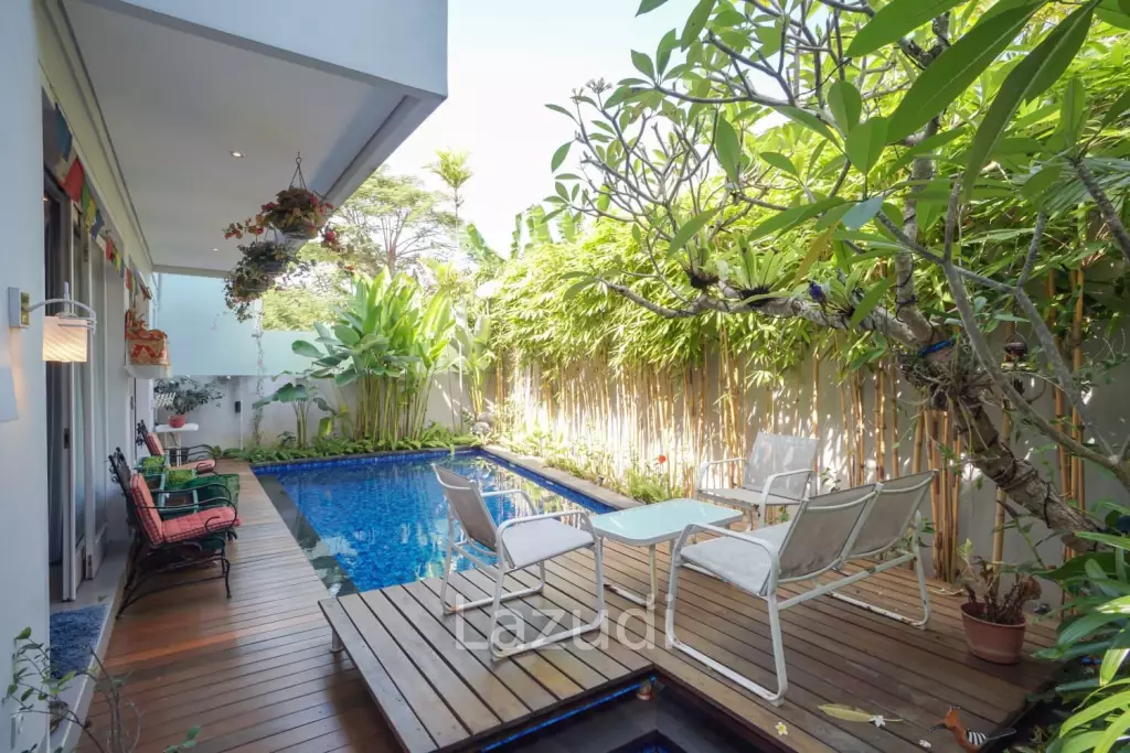 MODERN VILLA OASIS IN SANUR, MINUTES FROM THE BEACH