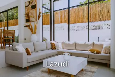MODERN PERERENAN VILLA: STYLISH LIVING IN A TROPICAL HAVEN