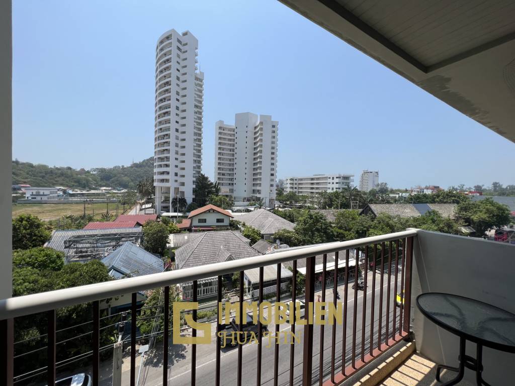 The Seacraze : 1 Bedroom Condo For Sale