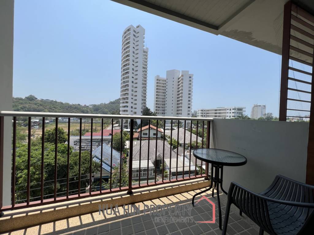The Seacraze : 1 Bedroom Condo For Sale