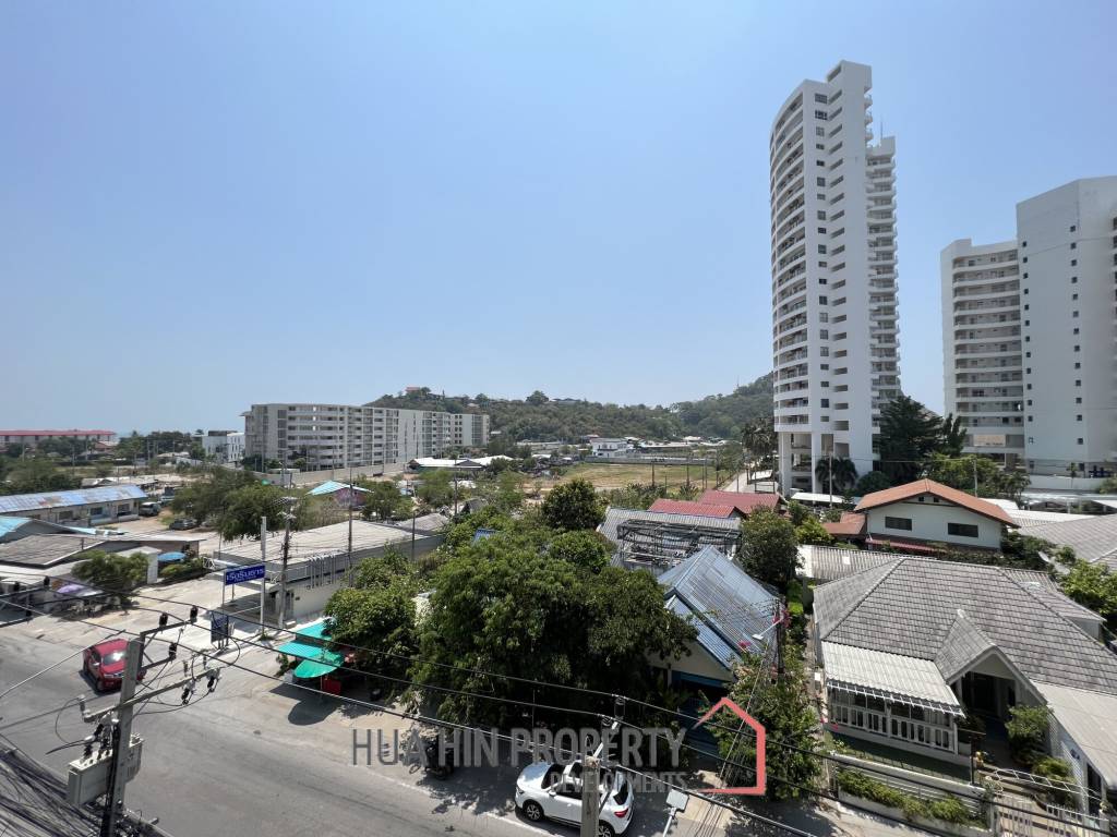 The Seacraze : 1 Bedroom Condo For Sale