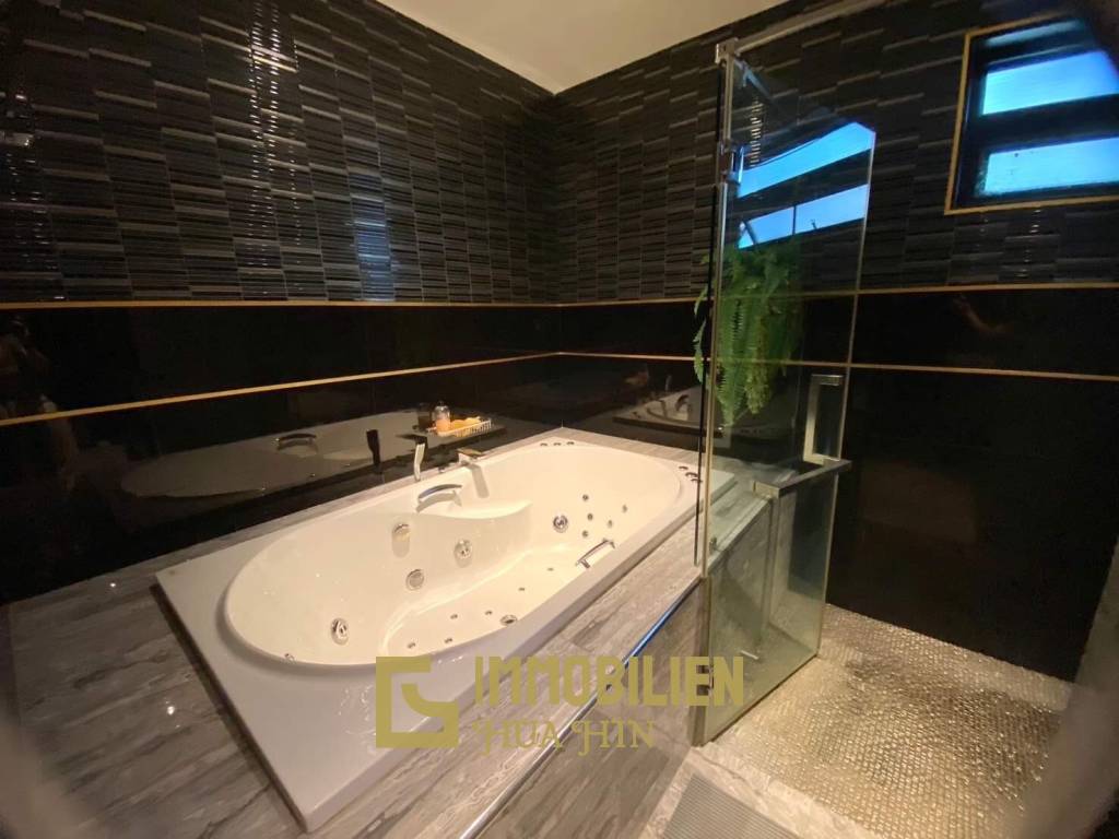 468 metro cuadrado 3 ` 3 Baño Villa de Venta