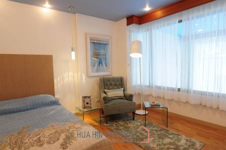 1 Bed Duplex 2 Bath 87 SQ.M Boathouse