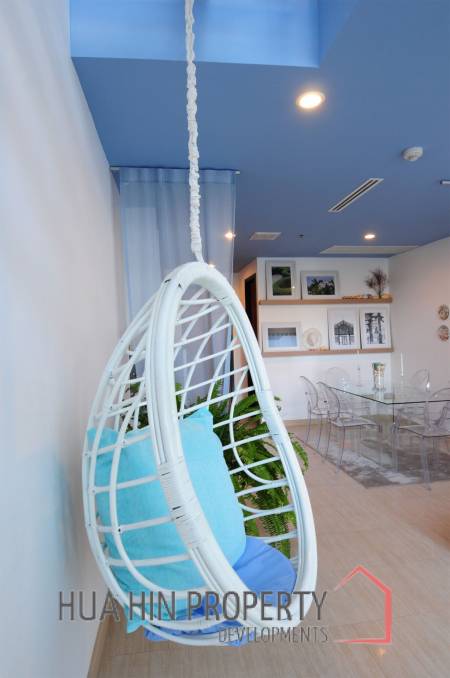 1 Bed Duplex 2 Bath 87 SQ.M Boathouse