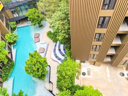 1 Bed 1 Bath 30 SQ.M The Base Central-Phuket Condo For Rent