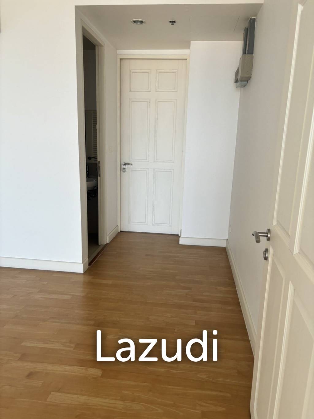 1 Bed Duplex 2 Bath 72.62 SQ.M Boathouse