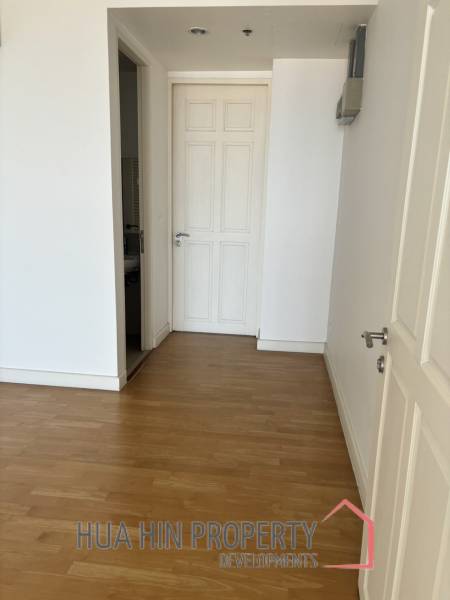 1 Bed Duplex 2 Bath 72.62 SQ.M Boathouse