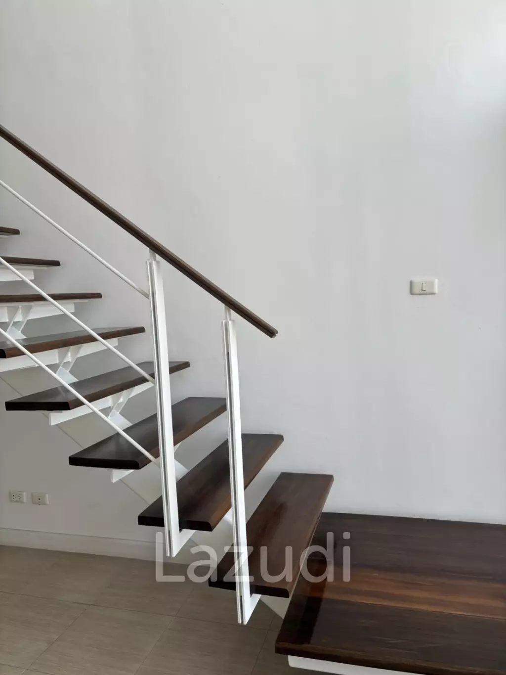 1 Bed Duplex 2 Bath 72.62 SQ.M Boathouse