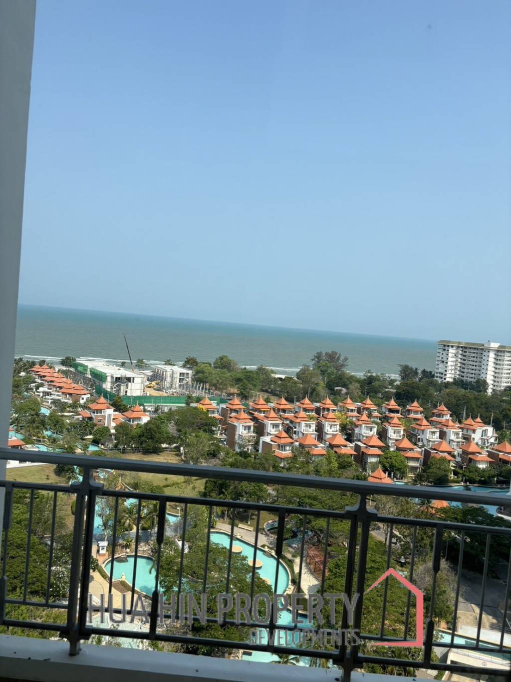 1 Bed Duplex 2 Bath 72.62 SQ.M Boathouse