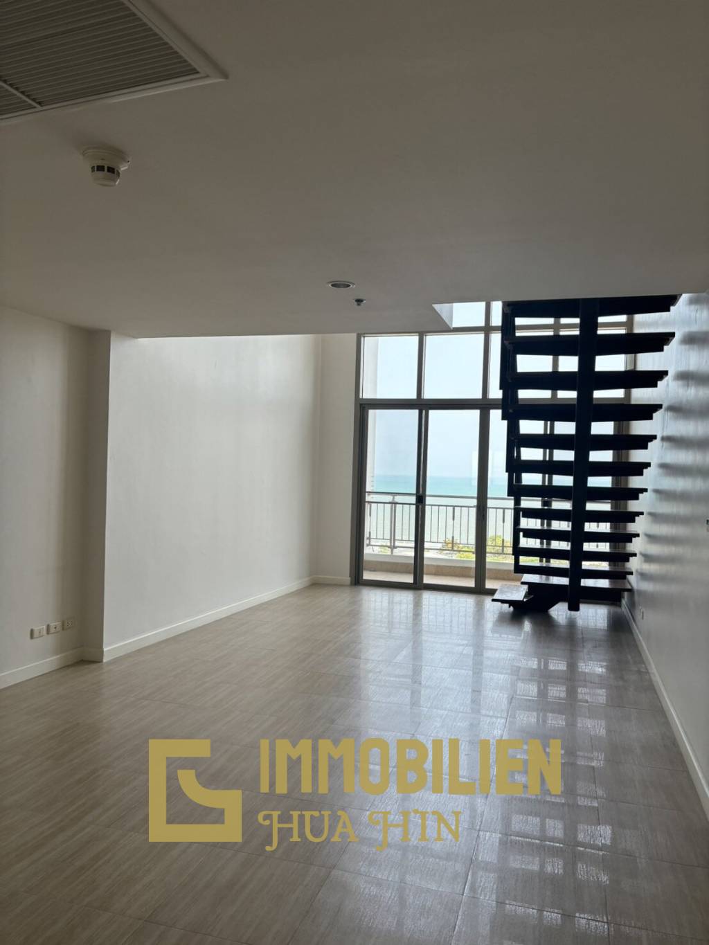 156 metro cuadrado 3 ` 3 Baño Condominio de Venta