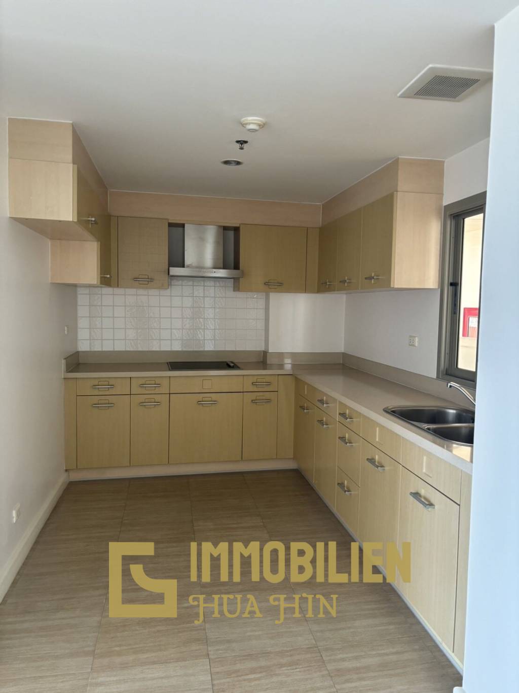 156 metro cuadrado 3 ` 3 Baño Condominio de Venta