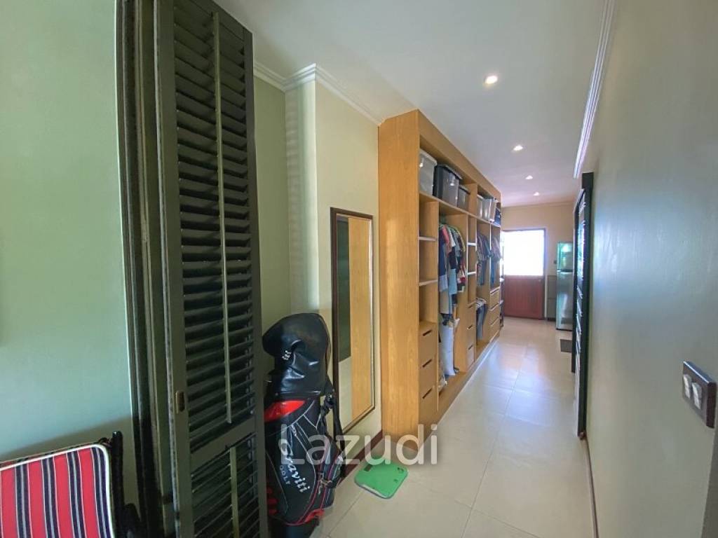 City Center 2 Bed 2 Bath Condo with Sea and Mountain View