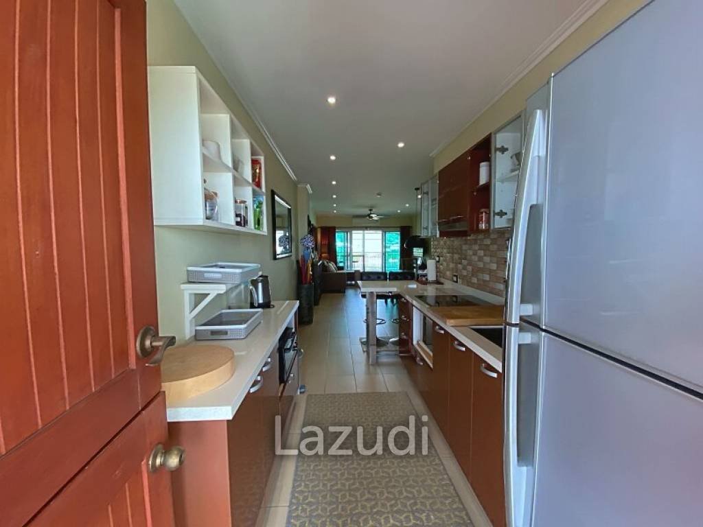City Center 2 Bed 2 Bath Condo with Sea and Mountain View