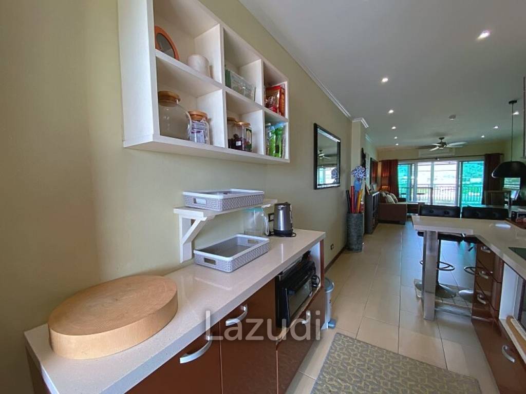 City Center 2 Bed 2 Bath Condo with Sea and Mountain View