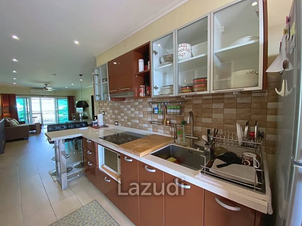 City Center 2 Bed 2 Bath Condo with Sea and Mountain View