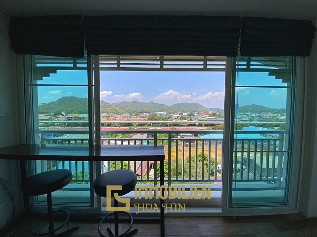 City Center 2 Bed 2 Bath Condo with Sea and Mountain View