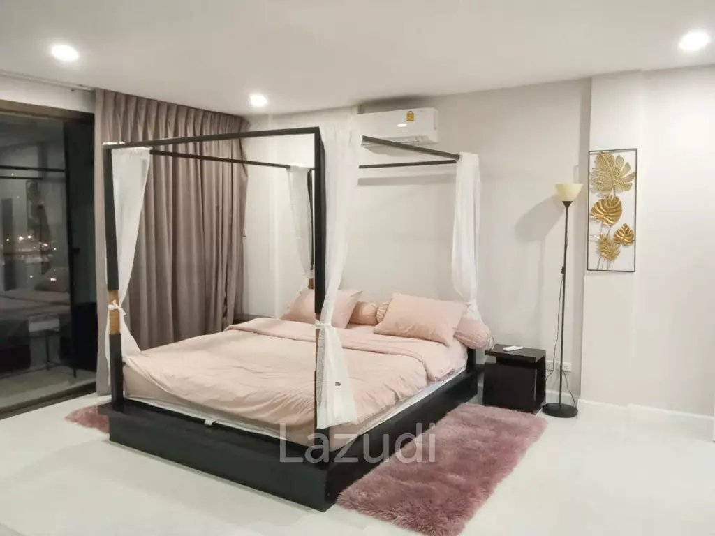 4 Beds 2 Baths 180 SQ.M. Sunrise Beach Resort and Residence