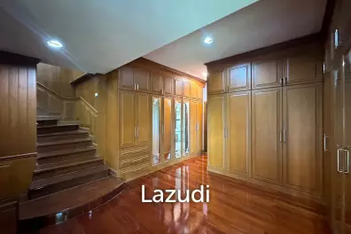 5 Beds 5 Baths 5,000 SQ.M. Private House in Na Jomtien