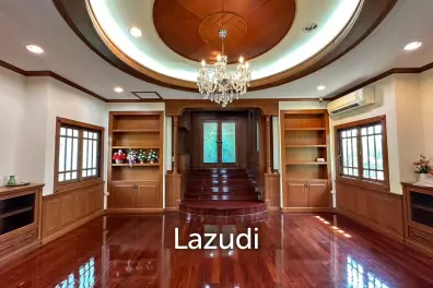 5 Beds 5 Baths 5,000 SQ.M. Private House in Na Jomtien