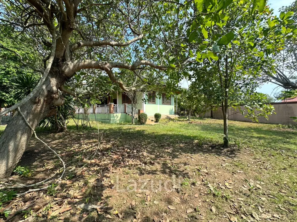 5 Beds 5 Baths 5,000 SQ.M. Private House in Na Jomtien