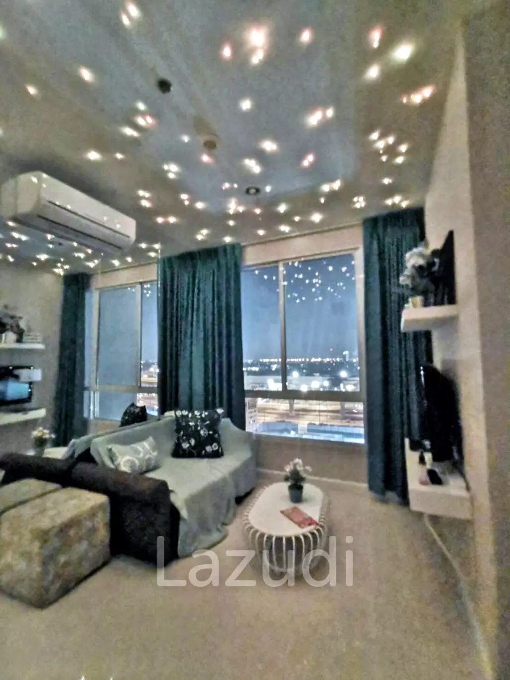 1 Bedroom 1 Bathroom 30 SQ.M The Sky Sukhumvit