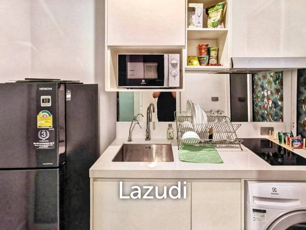 1 Bedroom 1 Bathroom 30 SQ.M The Sky Sukhumvit