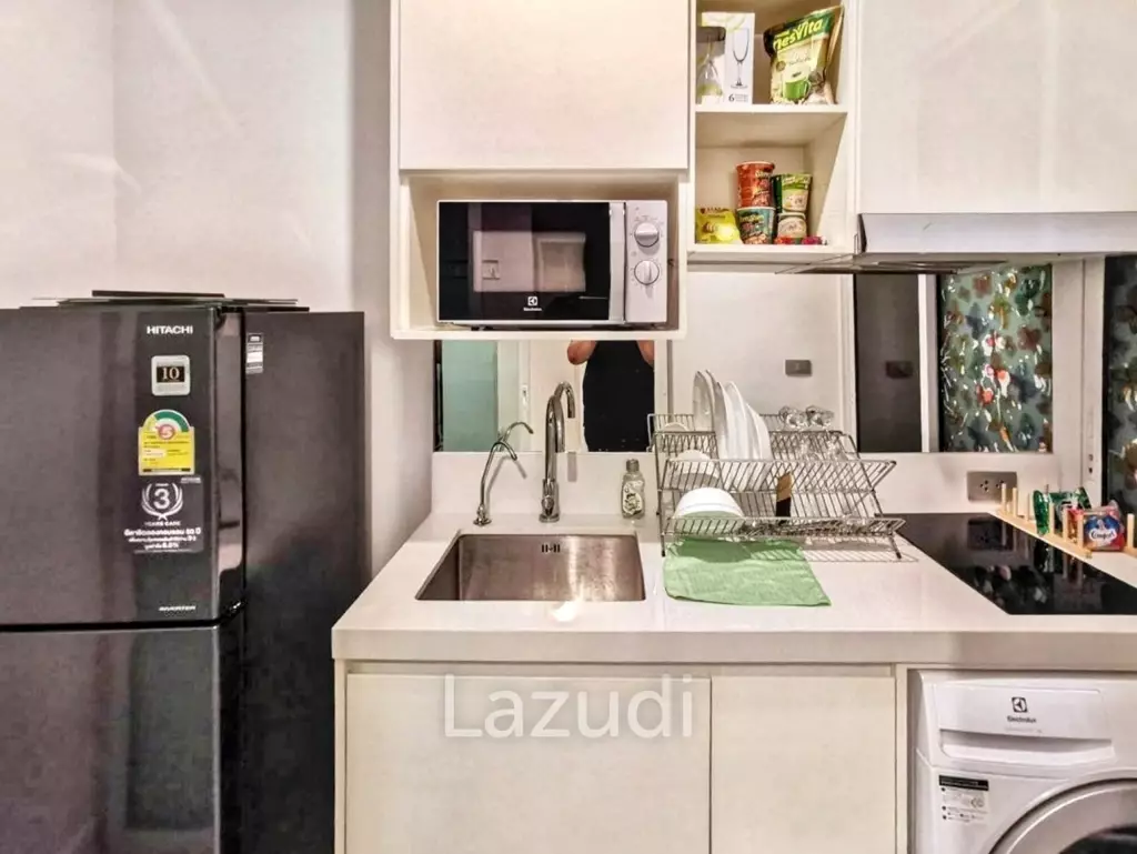 1 Bedroom 1 Bathroom 30 SQ.M The Sky Sukhumvit
